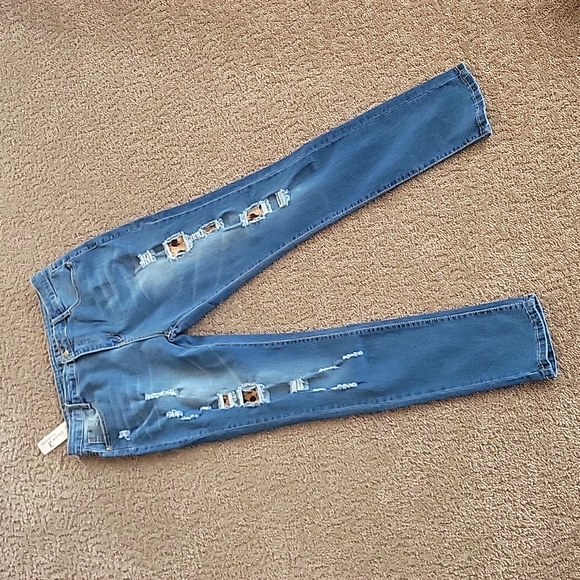 Leopard Distressed Jeans - Picture 1 of 6